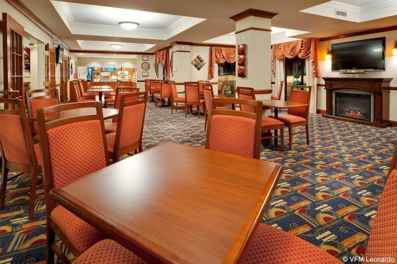 Holiday Inn Express Easton By Ihg Exterior foto